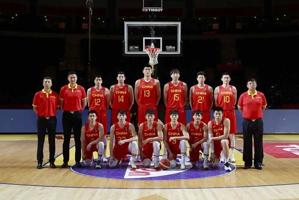 中国男篮首次无缘奥运会，身为篮协主席的姚明，他该辞职吗？