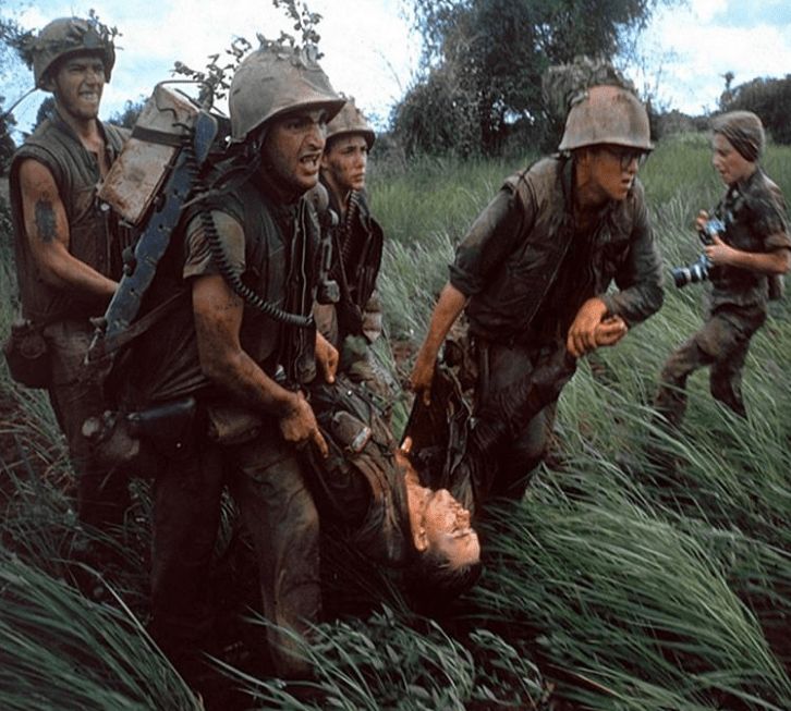 越南战争有多恐怖？美军伤亡近6万，战后8万多名幸存者选择自杀
