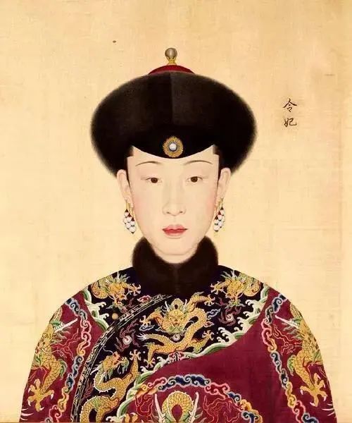清朝皇妃的真实容貌：珍妃堪比绝代佳人，魏佳氏是真的很好看