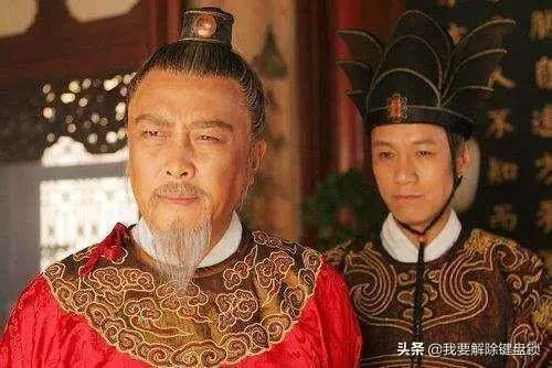 一念忠臣，一念权臣。中国历史上有哪些人既是忠臣又是权臣？