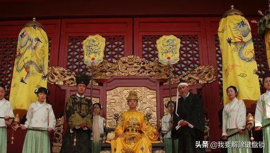 一念忠臣，一念权臣。中国历史上有哪些人既是忠臣又是权臣？