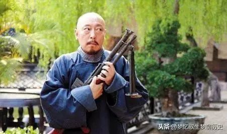 最早发明机关枪的人，如果康熙不杀他，中国不至于被洋人欺负百年
