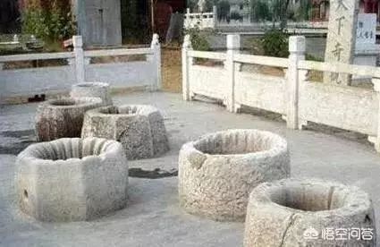 清朝灭亡后，很多珠宝都扔进了故宫的深井里，为何没有人去打捞？