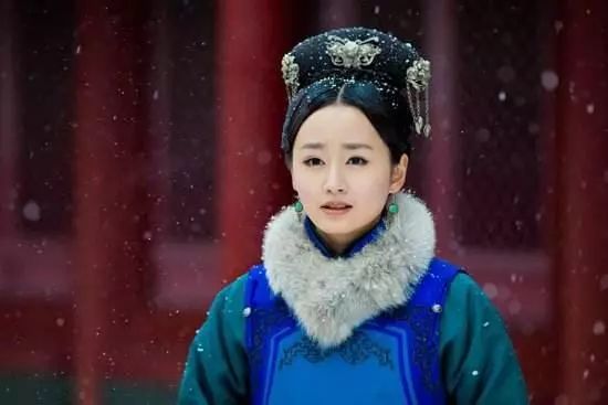 清朝唯一以皇后礼册封的妃子，16岁嫁56岁皇帝，历经五朝才下葬！