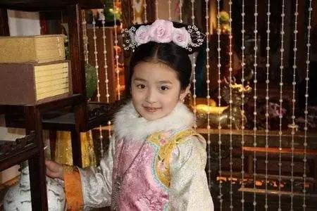 她是清朝最长寿的公主，被皇帝幽禁14年，独守空房50年