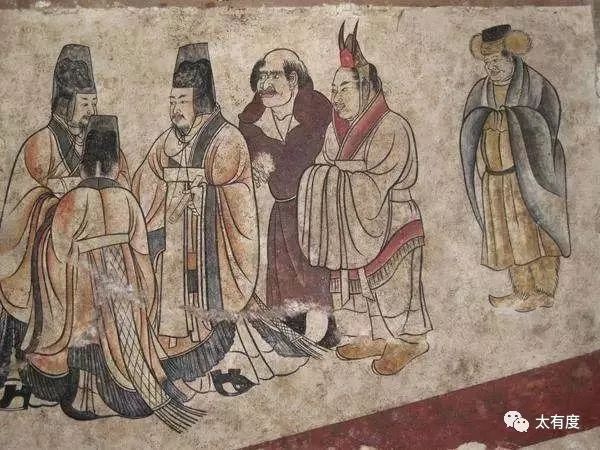 唐太宗病逝，在中国的外国人都剪头发、刀划脸、割耳朵，失声痛哭