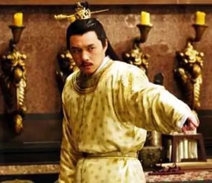 清朝成立近300年，为何既无亲王造反，也无宦官乱政？
