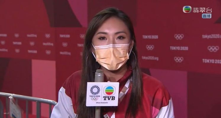 奥运采访被批不专业，TVB女艺人现身泪流满面，再次承认犯错