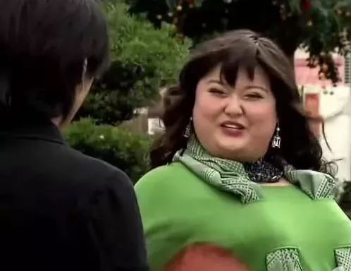 TVB最胖女艺人！重过郑欣宜，200多磅身压欢喜哥子华神，长相甜美却无人追求！
