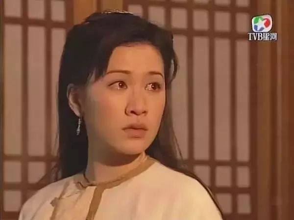 从港姐季军到TVB当家花旦，比肩黎姿的她堪称TVB男神收割机！