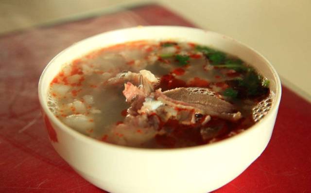 传承百年的正宗羊肉汤的秘制配方，一碗就能让你红光满面！