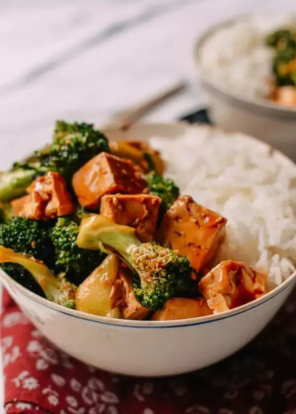 豆腐西兰花，比肉好吃100倍的素菜，不长胖还超下饭！