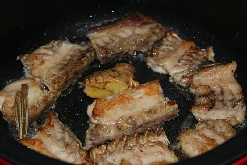 鱼肉的传统做法，金黄熟透，鲜嫩香口！