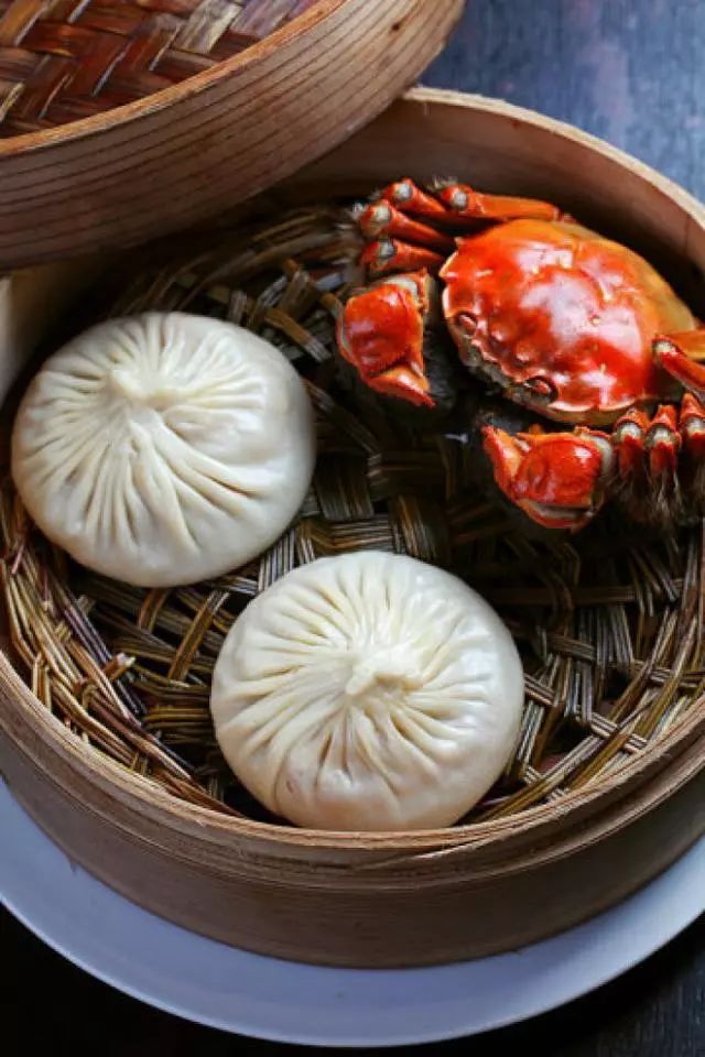 蟹黄汤包的制作秘法，肥而不腻，鲜美皮薄！