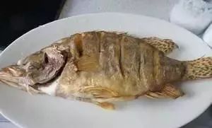 臭出翔的安徽名菜“臭鳜鱼”，做法详细教给你，肉质鲜嫩滑爽，闻着臭吃着香！