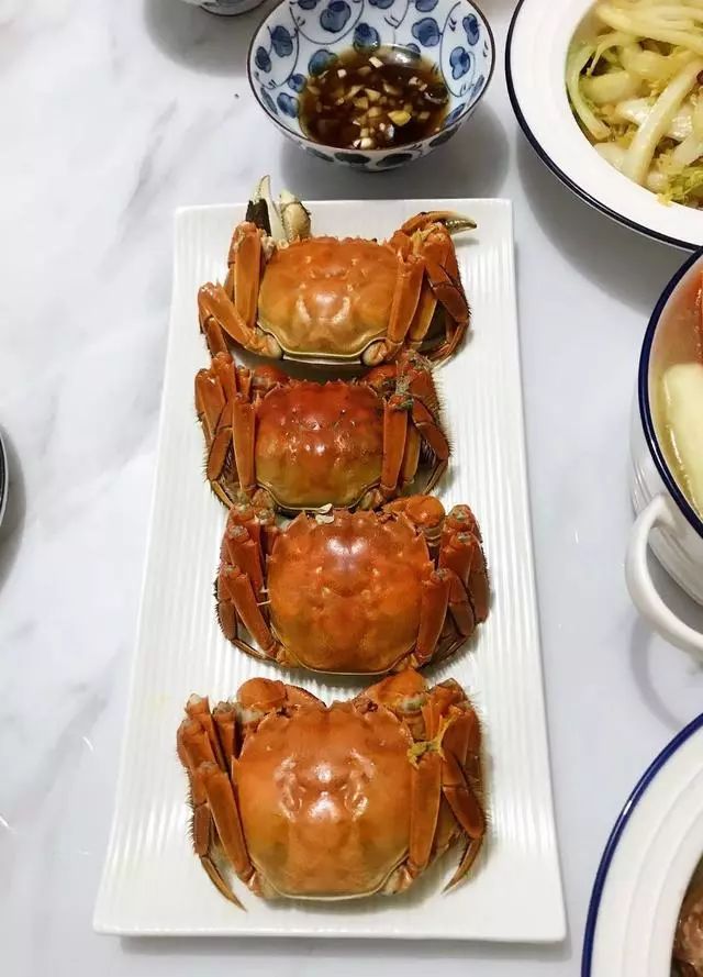 清蒸大螃蟹，肉质鲜美，家人都爱吃！