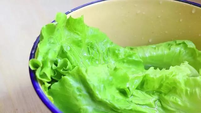 蚝油生菜的正宗做法！翠绿清脆，咸鲜脆口，做法简单！