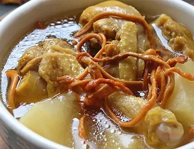 老鸭汤的13种做法，清香养胃还不腻，一连喝3碗都不够！