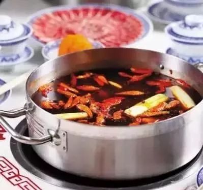 火锅做法大全，清汤、麻辣、海鲜、红油……全都有，还有蘸料的5种配制方法！