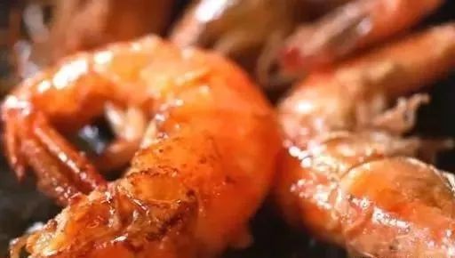 酥脆椒盐虾的正确做法，外酥里嫩，美味可口，能让人大快朵颐
