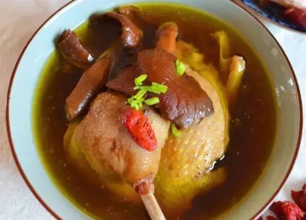 老鸭汤的13种做法，清香养胃还不腻，一连喝3碗都不够！