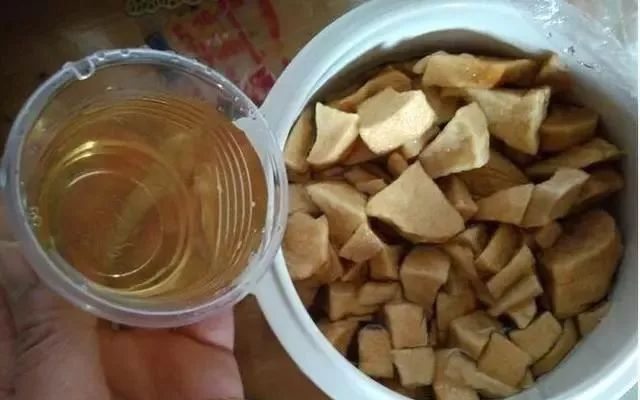 真材实料的苹果醋教你在家做，半个月就能喝了！酸酸甜甜，简单又地道