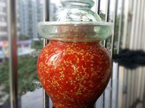 湖南的剁辣椒又香又好吃，因为加了一点“它”，味道酸辣劲爽！