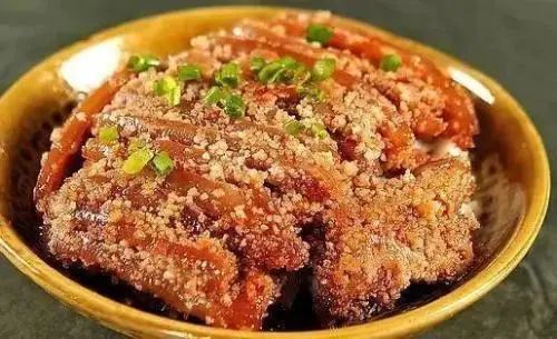 南瓜蒸米粉肉最好吃，教你一个下锅蒸的技窍，不夹生，软糯不油腻！