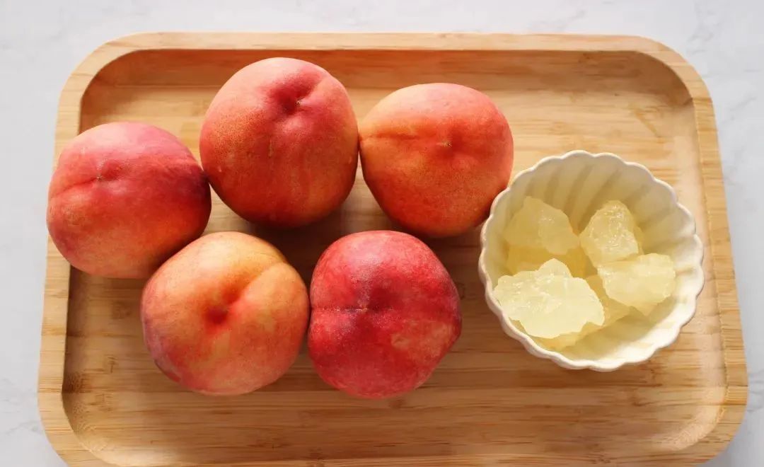 桃子罐头的正确做法，果肉香甜，比买的好吃，方法超简单！
