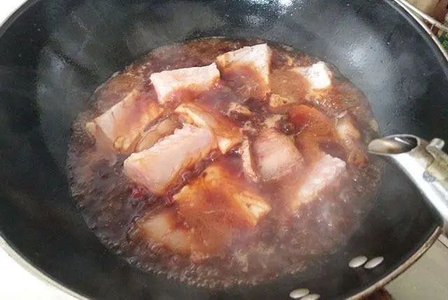猪肉炖粉条别只放猪肉，加上它一起炖，鲜美下饭，一点都不油腻！
