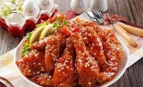 美式炸鸡、韩式炸鸡、日式炸鸡和泰式炸鸡有什么区别吗？你知道哪一种最好吃吗？