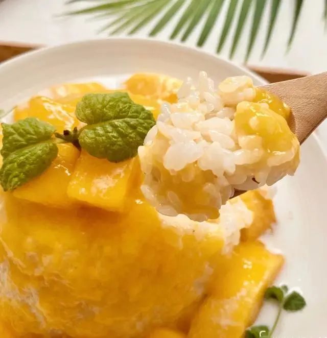 泰国正宗的芒果糯米饭，在家也能做，满满都是夏天的味道