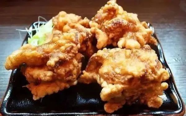 美式炸鸡、韩式炸鸡、日式炸鸡和泰式炸鸡有什么区别吗？你知道哪一种最好吃吗？