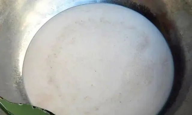 藕粉原来是这样做出来？手工自制藕粉，便宜又实惠，喝一碗从头暖到脚！