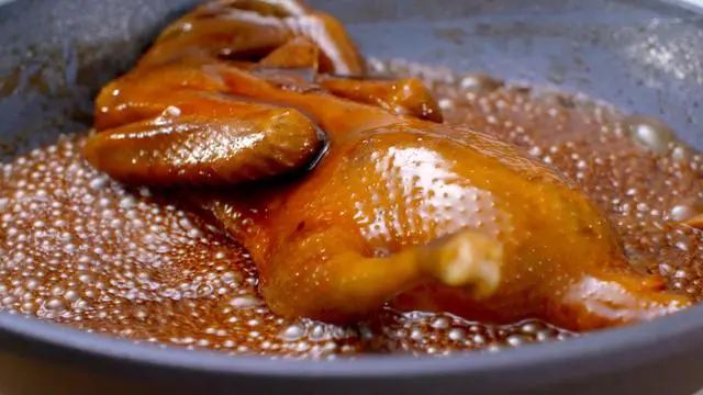 大厨做了10多年的酱鸭，配方独特，比烤鸭更好吃，一人能吃1只！