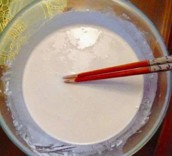 在家自己做“钵仔糕”，1碗米粉1碗水，详细步骤和配方全告诉你，学会以后都可以摆摊了！