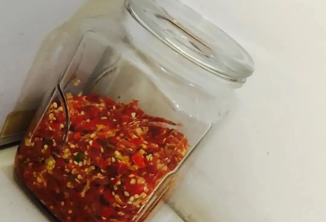 这才腌辣椒的正确做法，用了10多年的配方秘诀，2个小时就能吃，酸辣爽脆还下饭，久放也不坏！