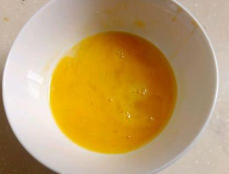 大厨教紫菜蛋花汤的正宗做法，食材下锅的顺序不能乱，做对了，蛋花漂亮，汤鲜味美！