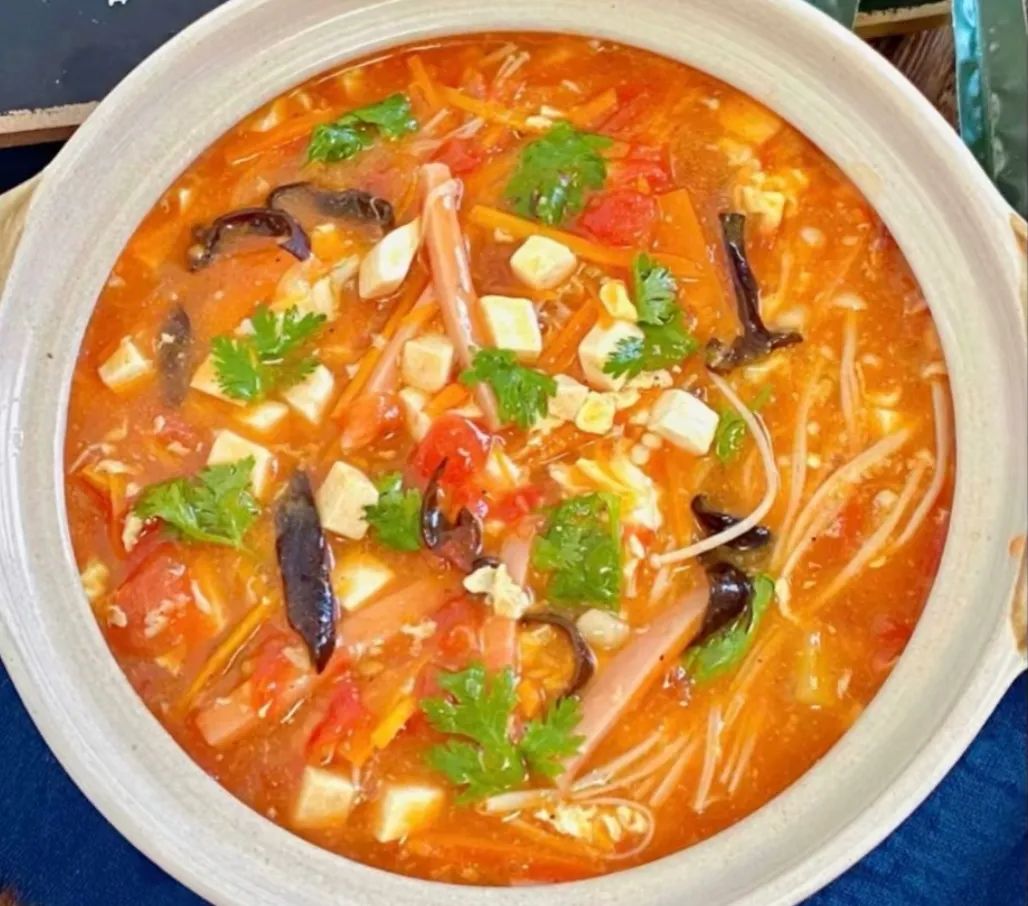 广东家常靓汤的3种做法，营养美味，冬天喝好处多，做法详细，家人都爱！