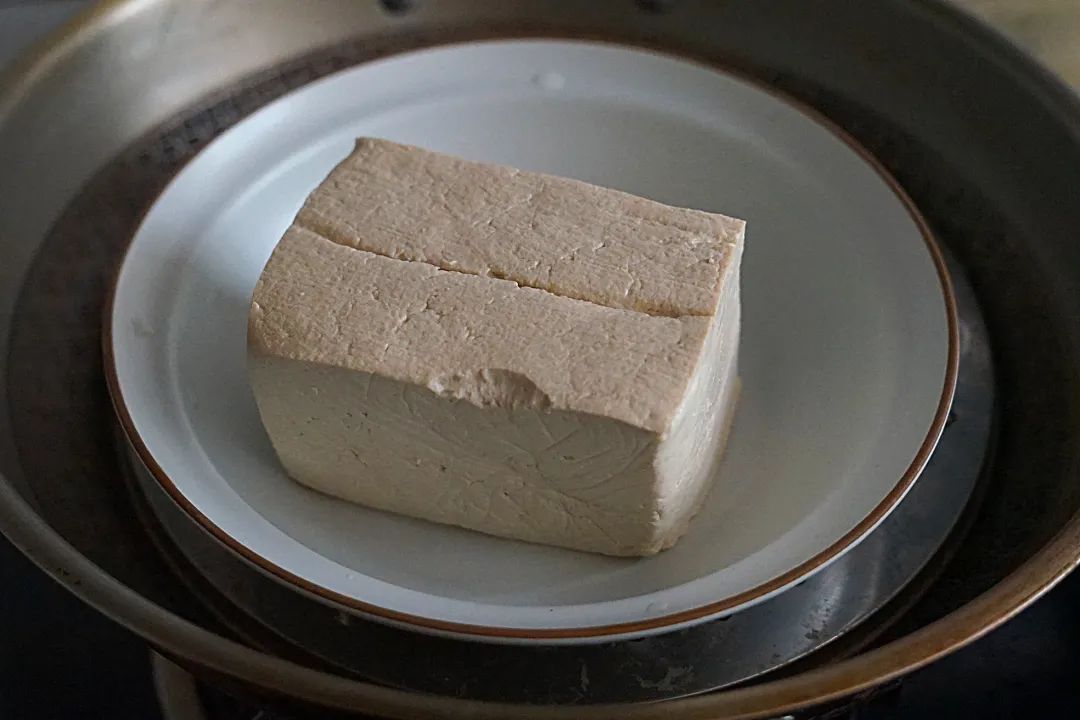豆腐乳好吃又简单的做法，豆腐不需要发酵长毛，10分钟腌好，10天就能吃！