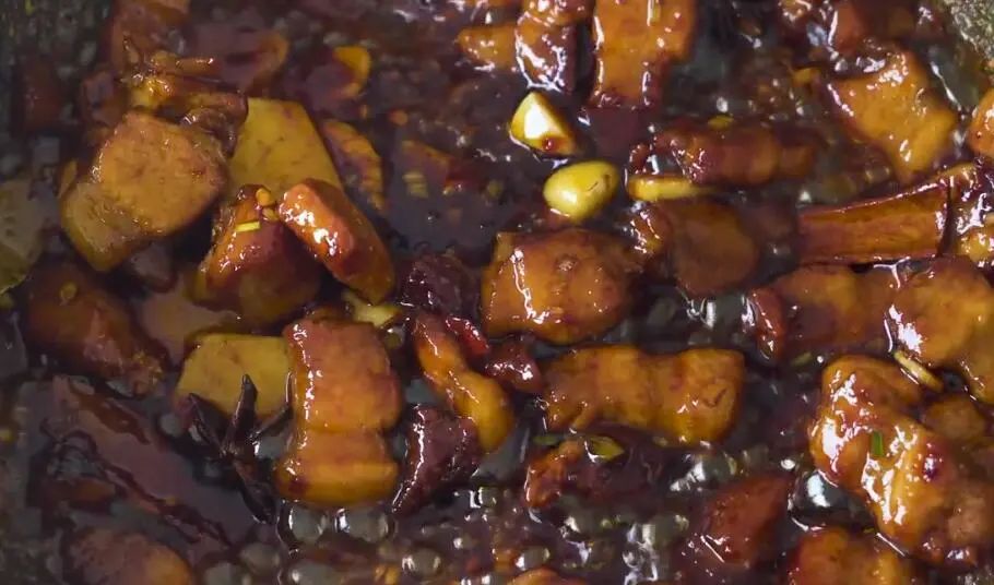 腐竹红烧肉最好吃的做法，肉香浓郁不油腻，鲜香入味，百吃不厌好下饭！