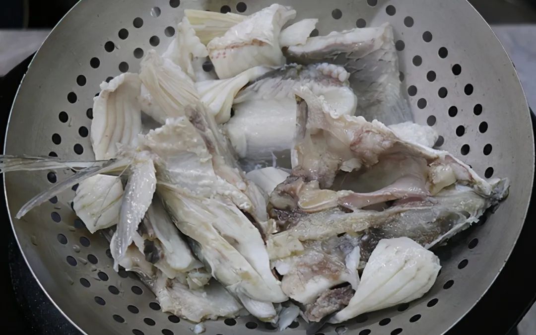 花椒鱼最好吃的做法，掌握这3点，鱼片不脱浆，嫩滑不易碎，麻香四溢，馋嘴至极！