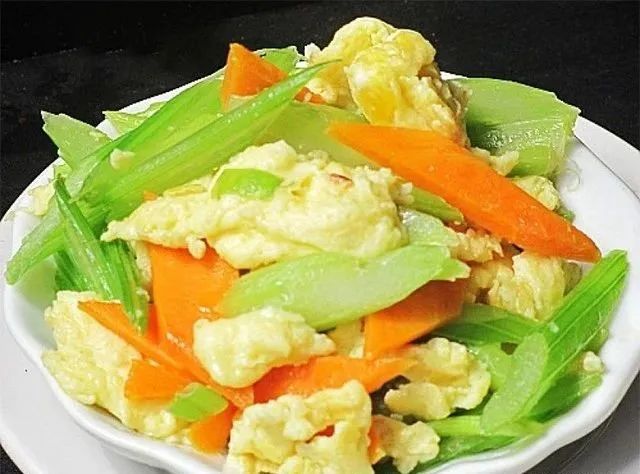 时蔬炒鸡蛋最好吃的5种做法，简单易做，清香下饭营养足，比肉还好吃！
