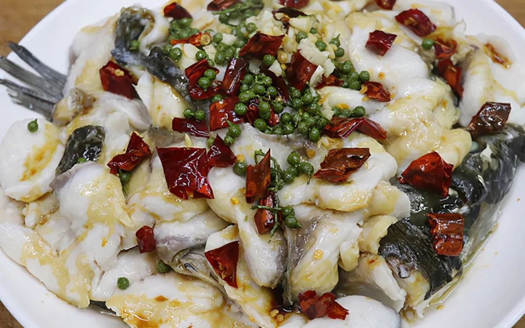 花椒鱼最好吃的做法，掌握这3点，鱼片不脱浆，嫩滑不易碎，麻香四溢，馋嘴至极！