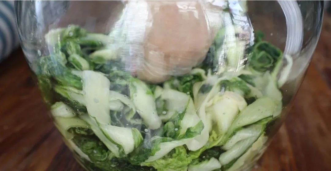 做扣肉梅干菜少不了，手把手教你在家梅干菜的做法，传统腌制简单易学，配方毫无保留，放一年不会坏！