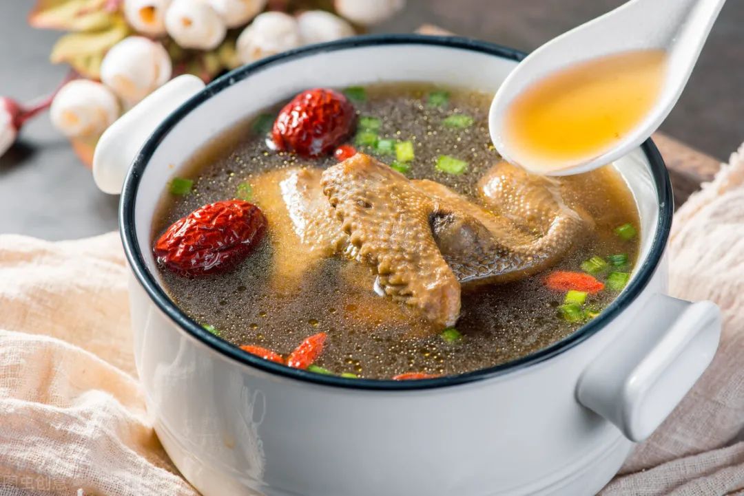 最适合冬天喝的6道汤，做法简单，顺应时节，营养开胃，手脚不再冰凉！