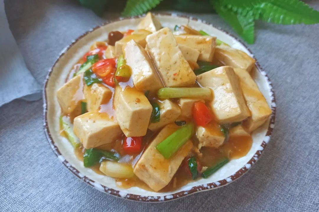 豆腐最好吃的5种做法，鲜嫩香滑味道美，天天吃都不腻，比肉还下饭！