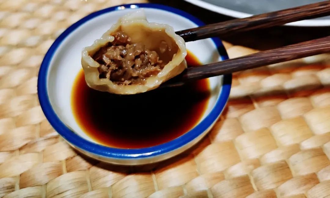 最好吃的饺子馅做法，调馅是关键，调馅时加上它，鲜嫩多汁还不油腻，好吃味美特解馋！