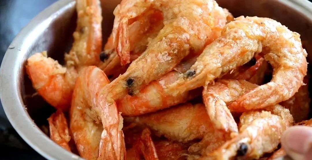 椒盐大虾最正确的做法，记住这1招，色香味俱全，外焦咸辣，里肉软嫩鲜美！
