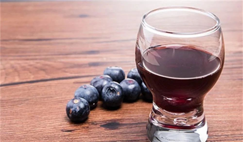 水果酒做法大全，7种水果酒的酿制方法，果香醇甜好喝不上头，放半年都不会坏！